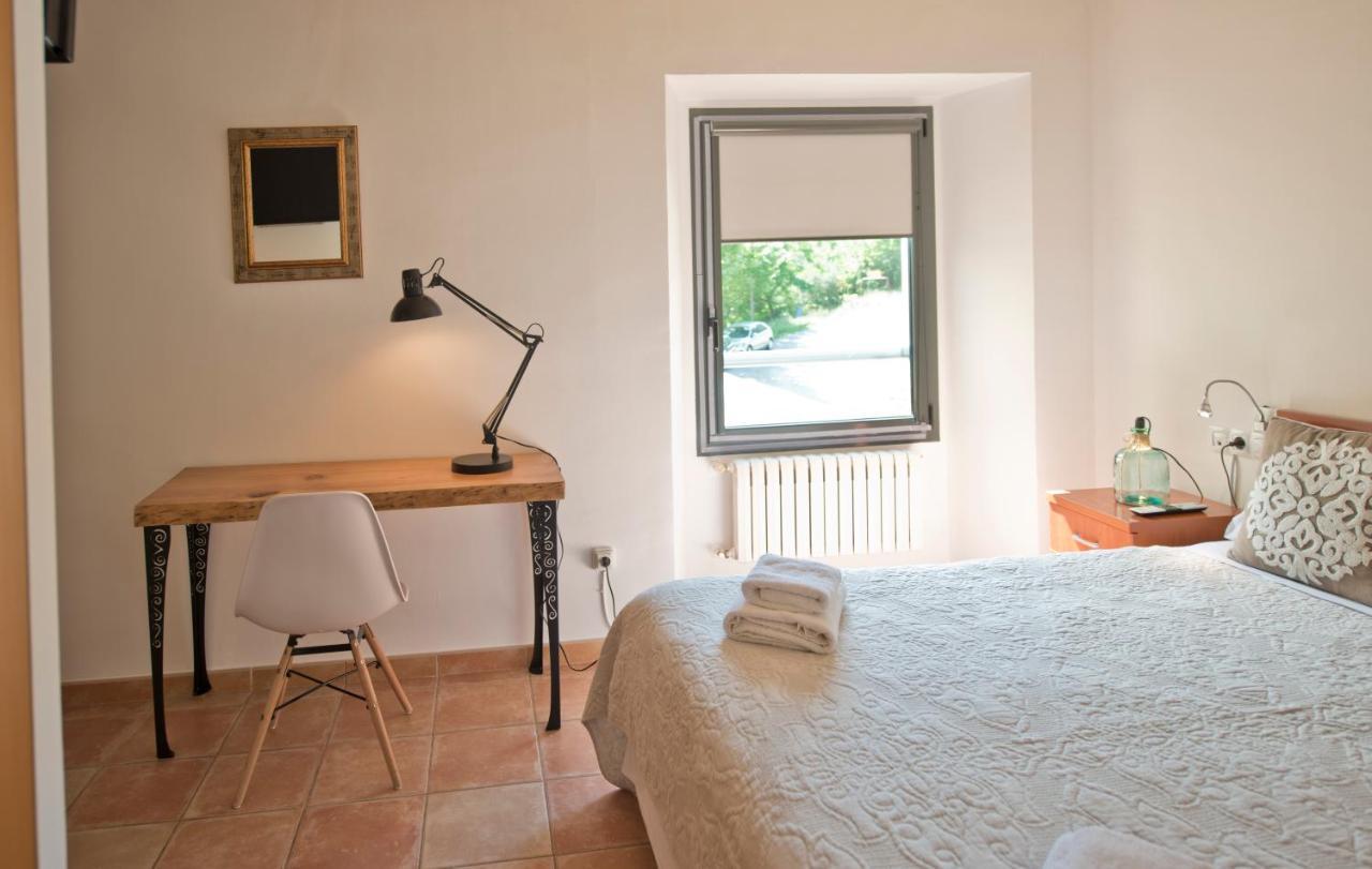 Hostal La Salut De Terrades Exterior foto